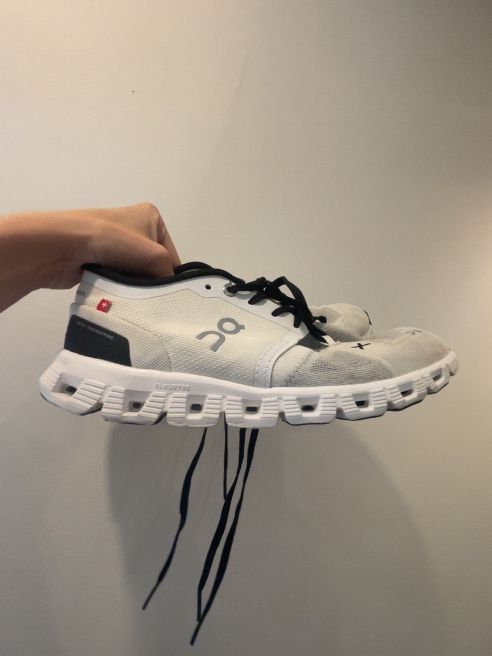 On Cloud White and Black Women’s Athletic Shoes